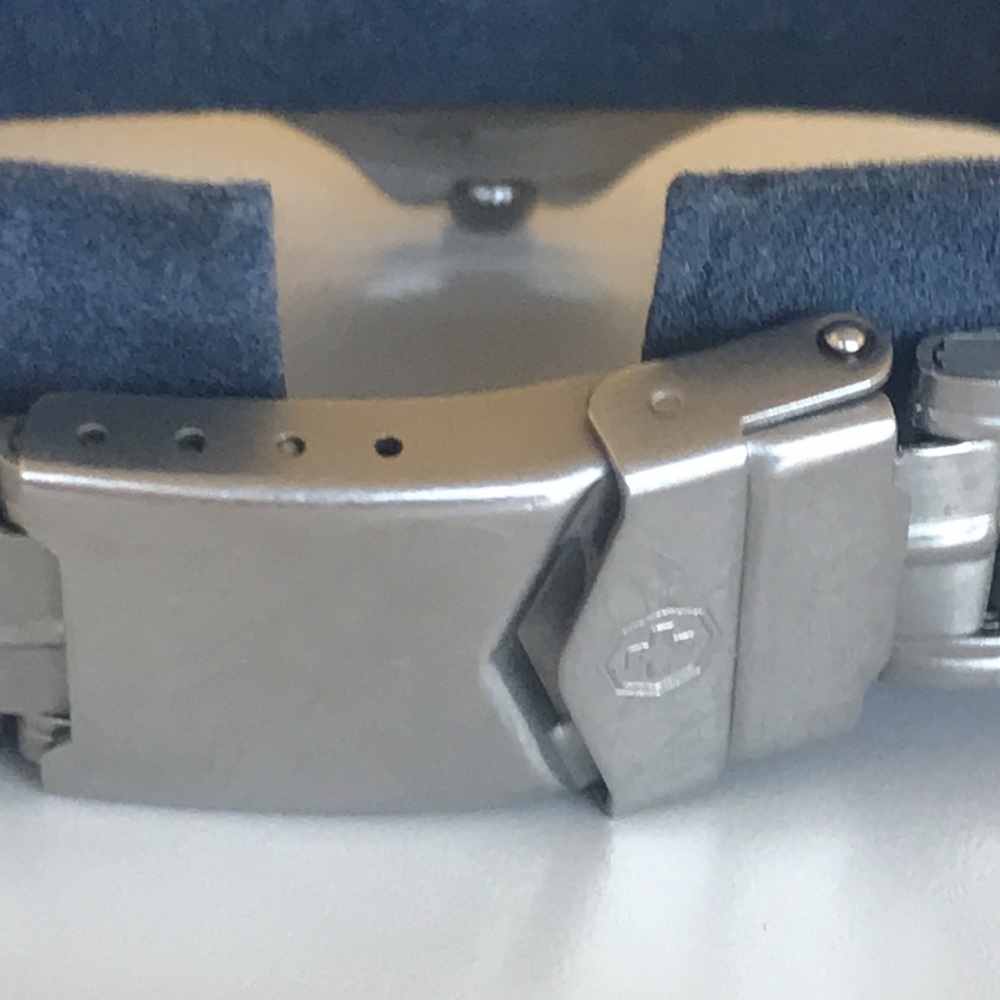 Wenger Swiss Steel watch - Picture 3 of 4
